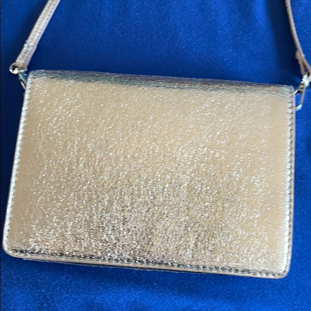 Forever 21 Gold Purse - Picture 2 of 5